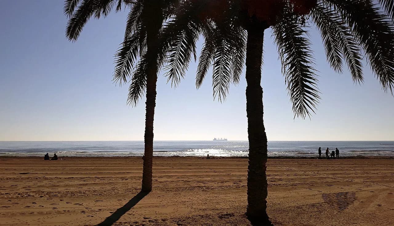 Alicante Beaches: Where to Swim, From Postiguet to San Juan