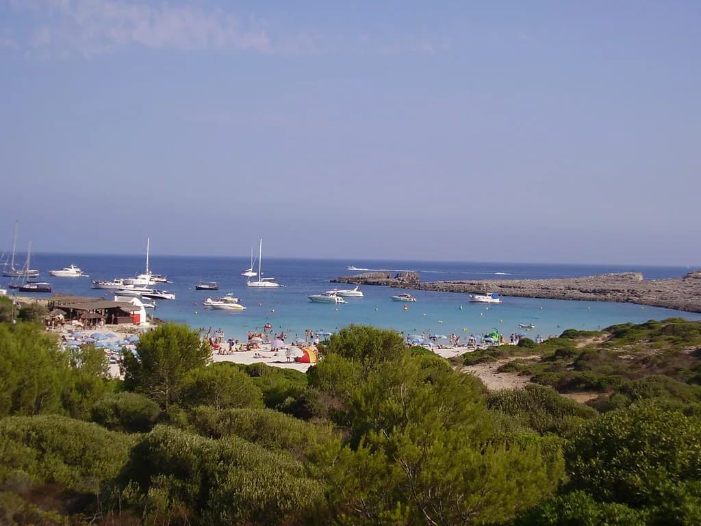 Binibeca Beach, Menorca: A Practical Guide for Beach Days