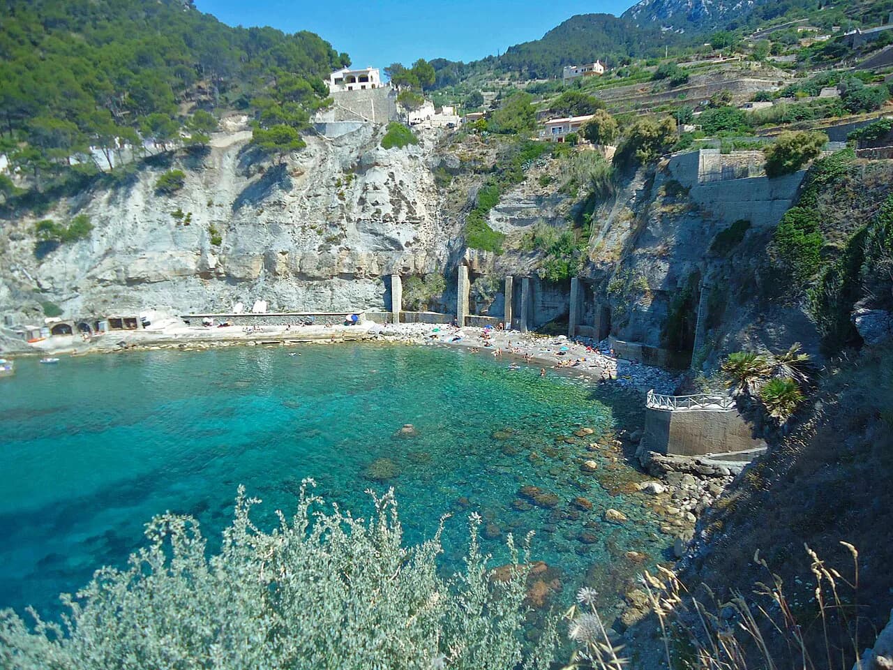 Cala Banyalbufar: Mallorca's Rocky Cove Below the Village