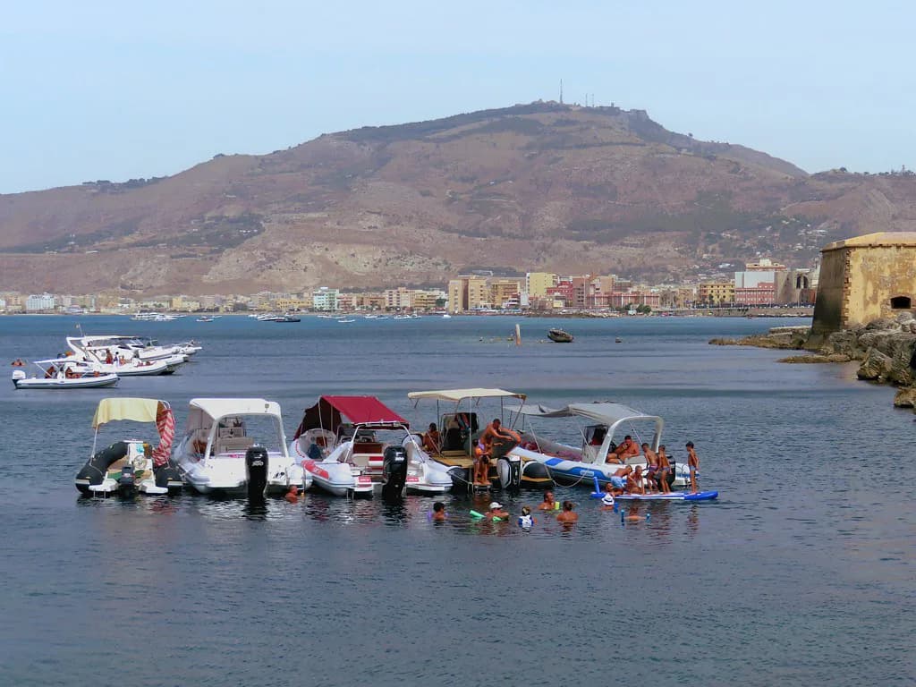 Cala Mancina, Trapani: How to Reach the Wild Cove