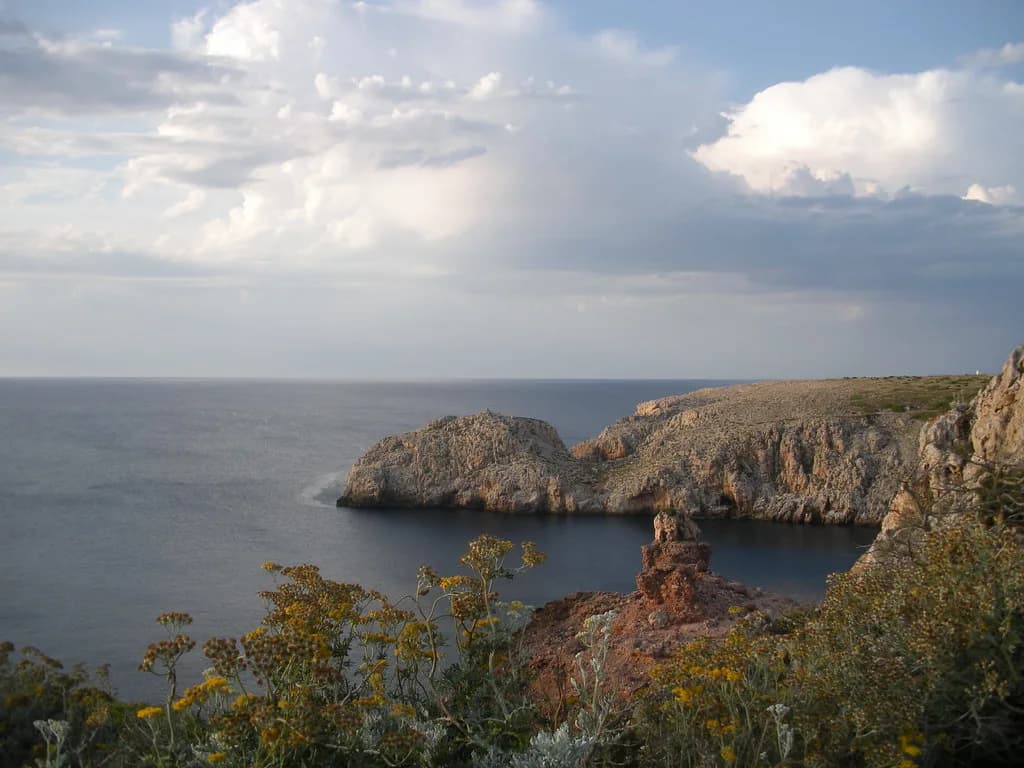 Cala Morell, Menorca: Swimming Platforms, Parking and Access