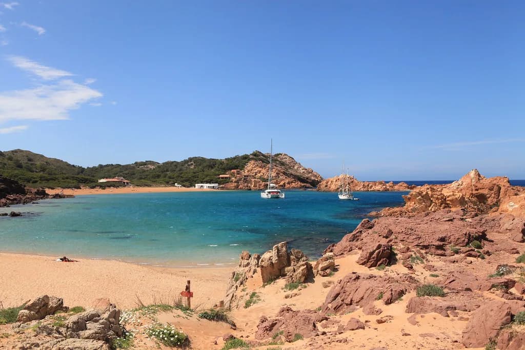 Cala Pregonda, Menorca: Walk-In, Parking and What to Expect