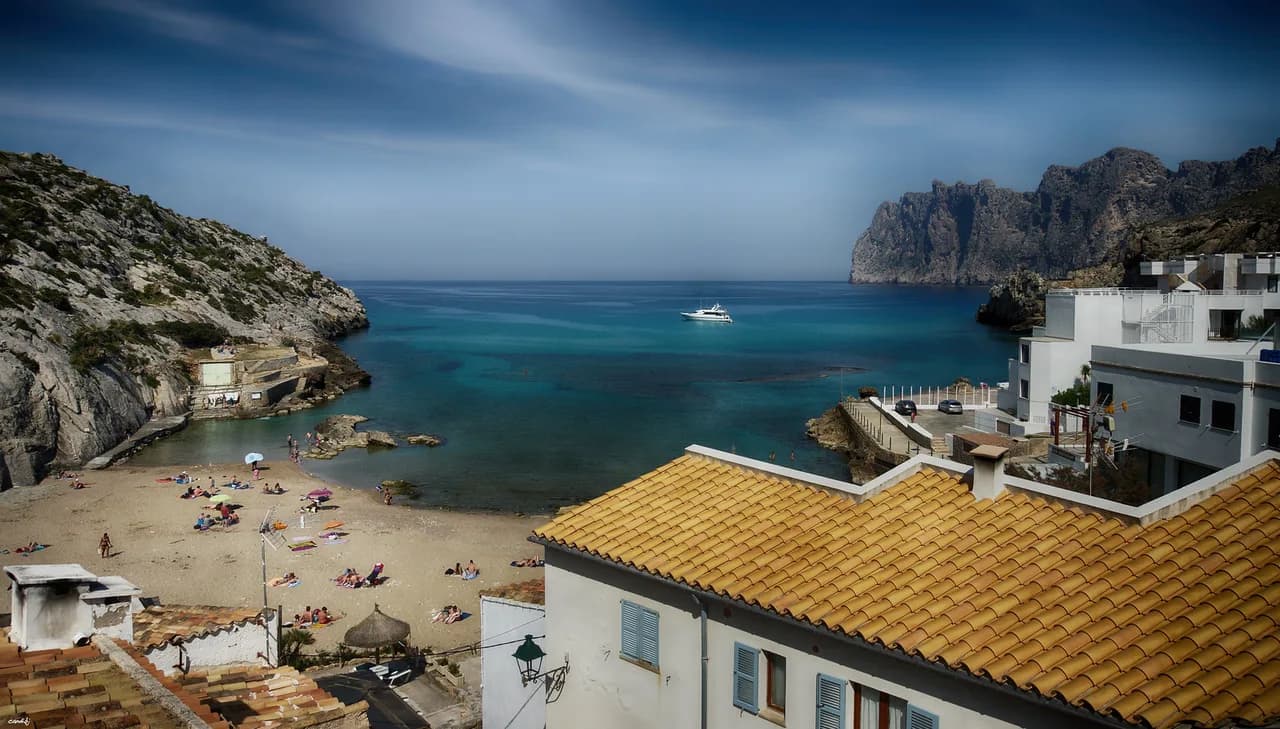 Cala Sant Vicenç, Mallorca: A Guide to the Four Coves