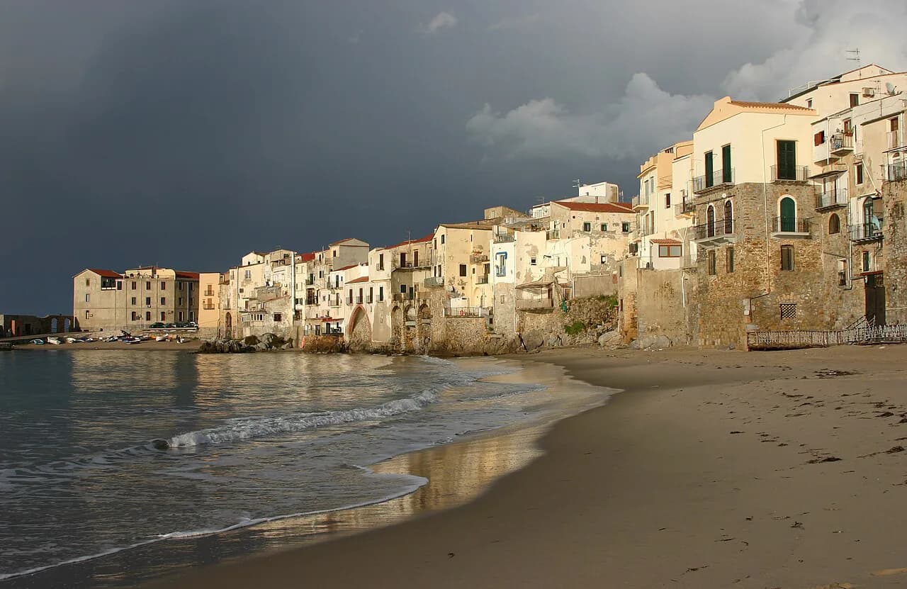 Caldura Beach, Cefalù: A Practical Guide to the Rocky Cove