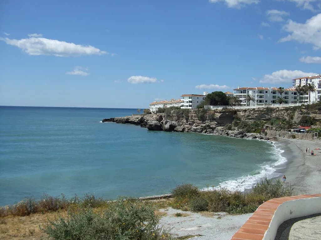 El Salón Beach Nerja: A Sheltered Cove Travel Guide