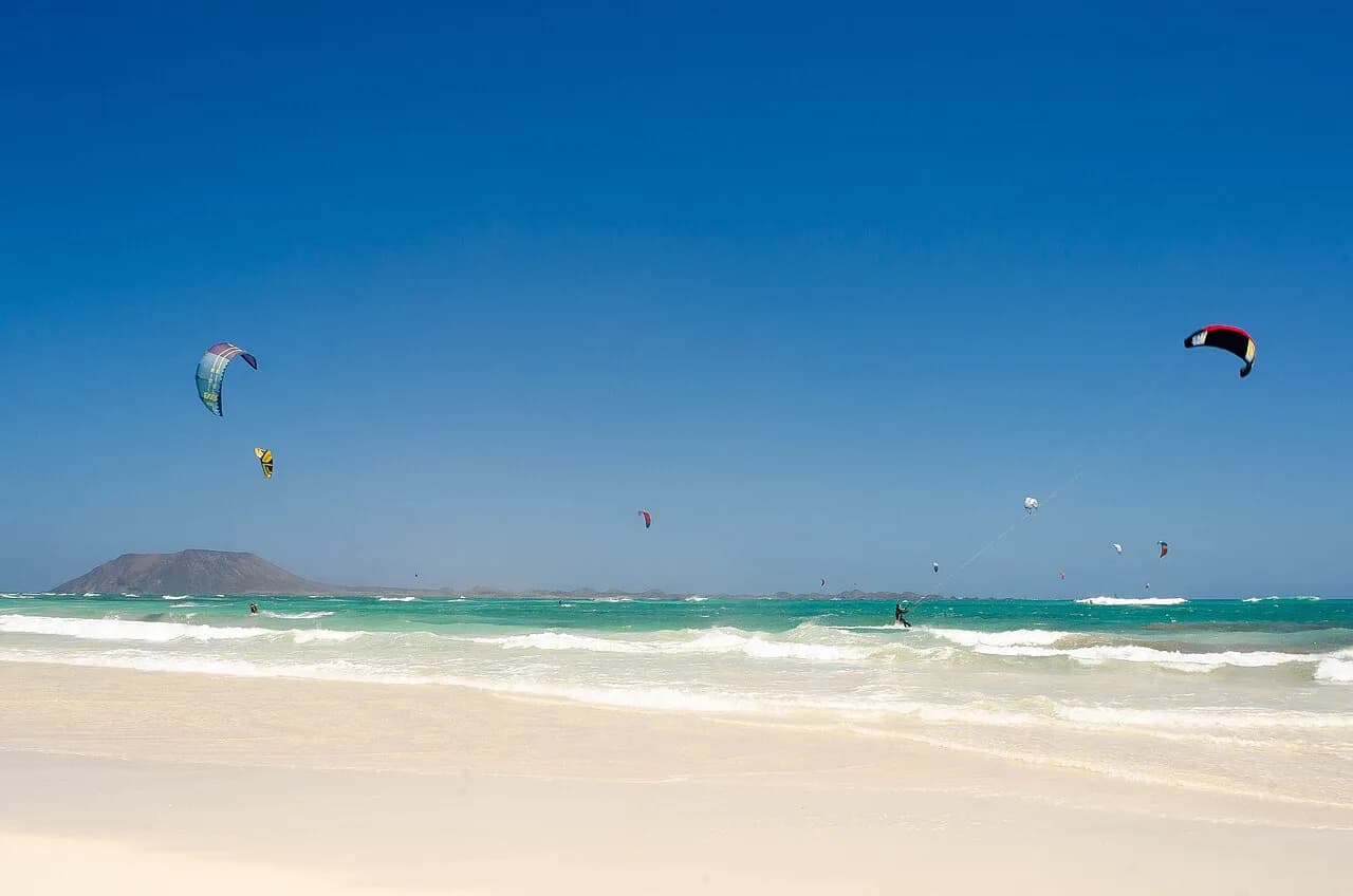 Flag Beach Corralejo: Windsurfing and Getting There