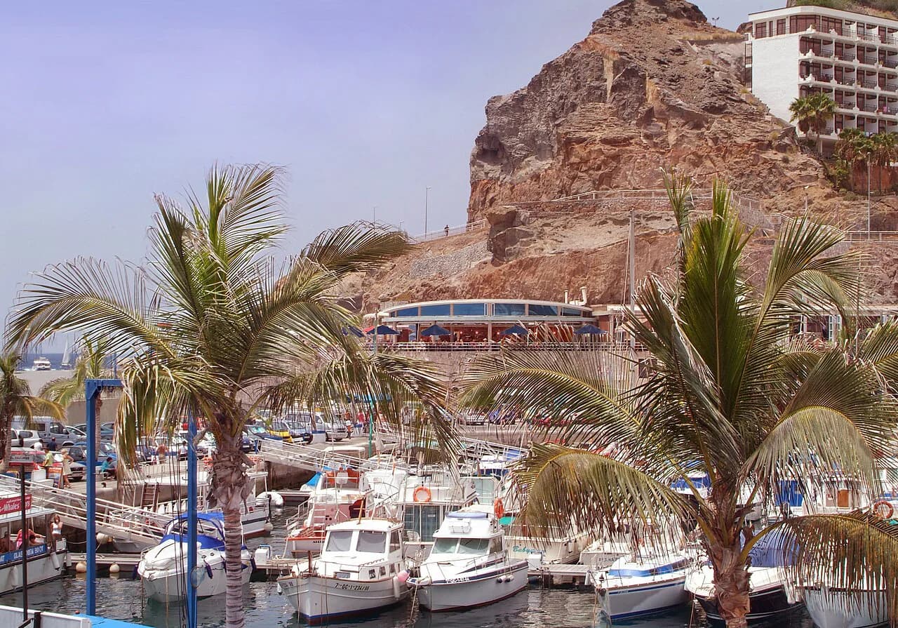 Gran Canaria Beach Clubs: Where to Book a Sunbed Day