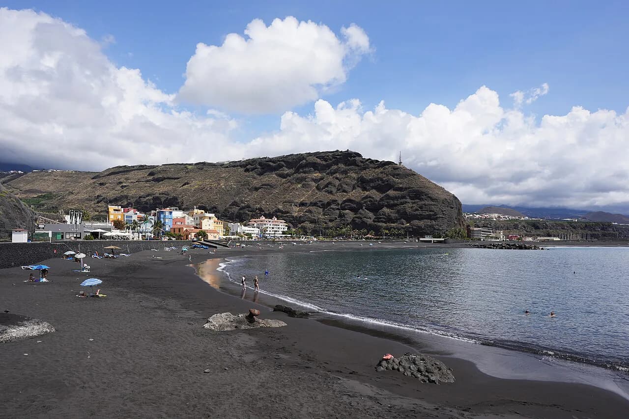 La Palma Beaches: Black-Sand Guide to the Best Bays