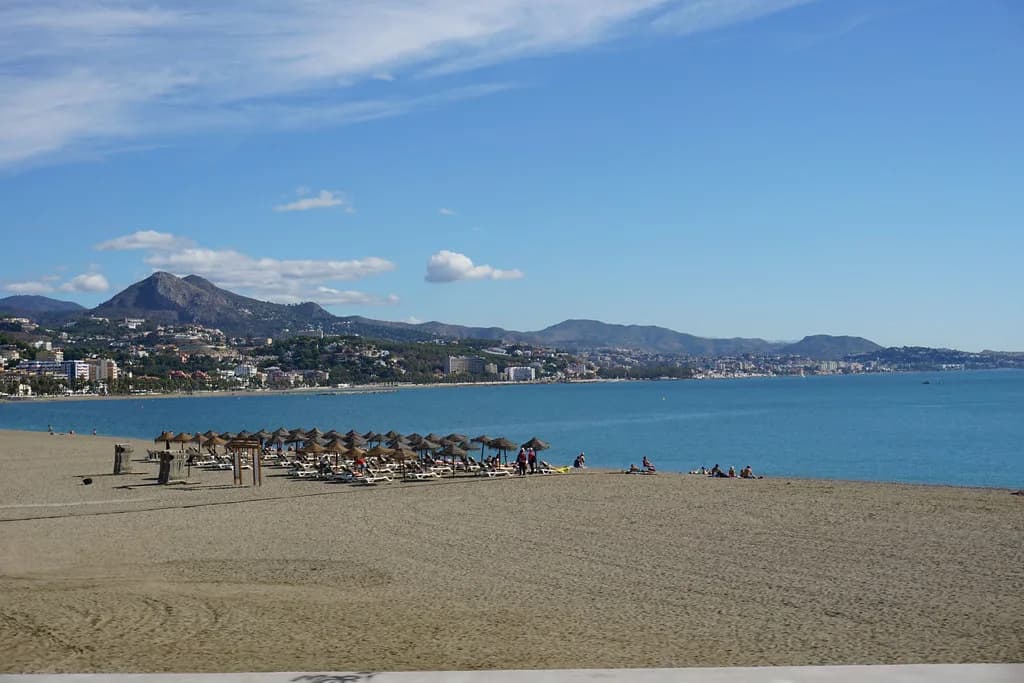 Malagueta Beach Guide: Málaga's City Centre Beach