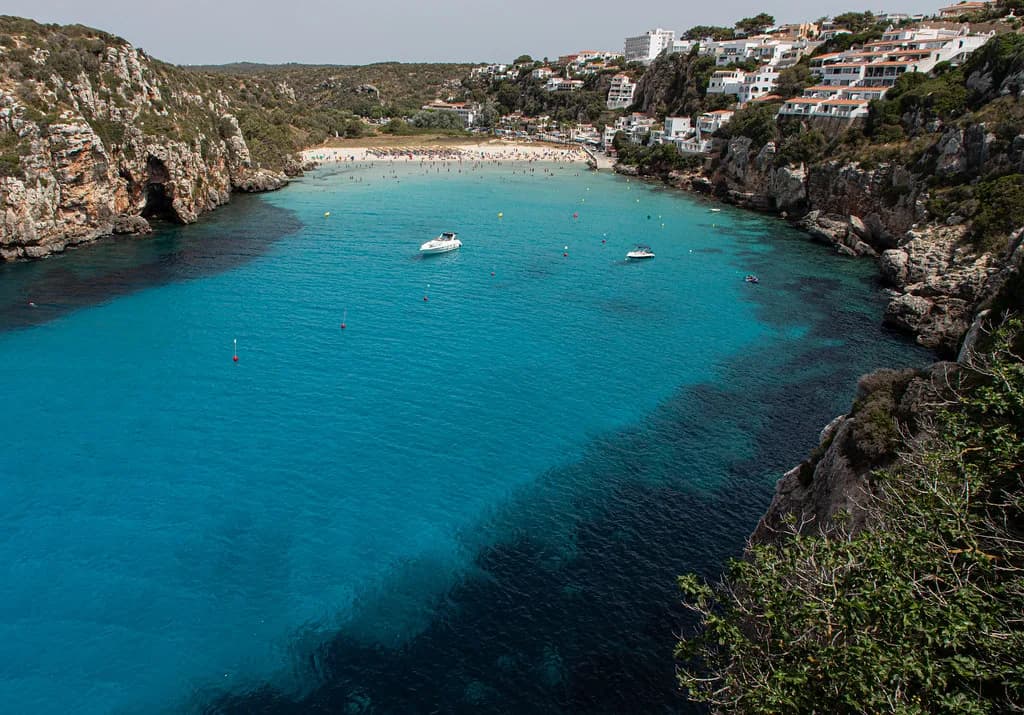 Menorca Beach Clubs: How to Pick and Book a Sunbed Day