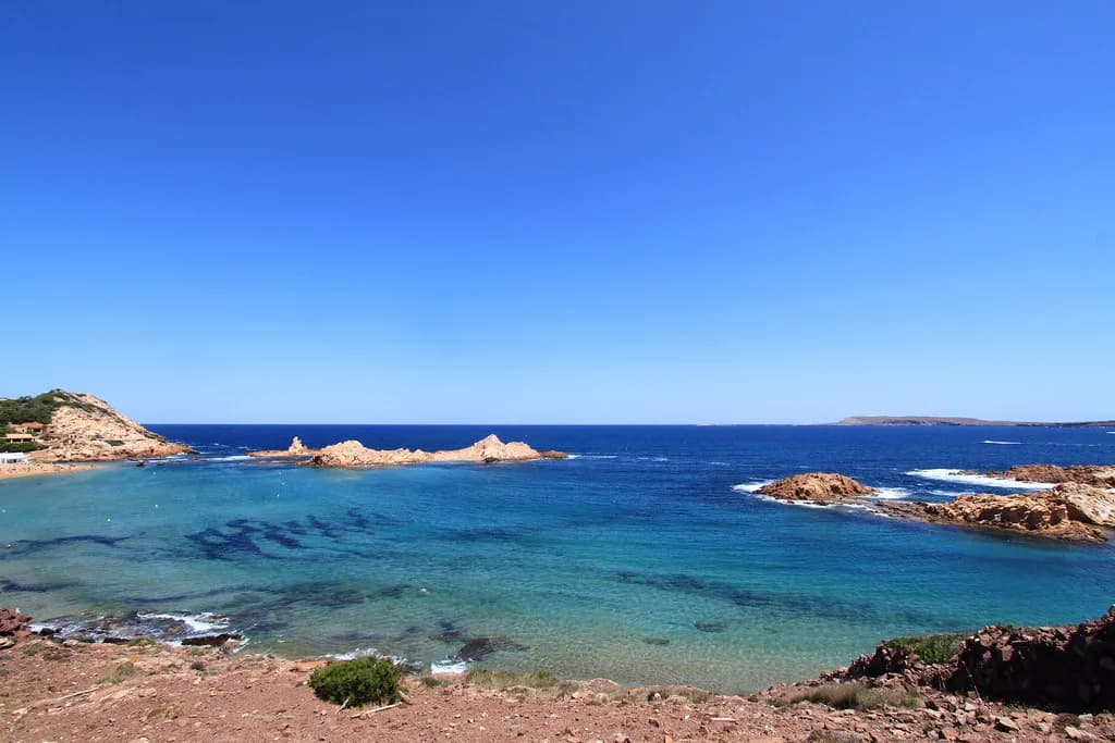 Menorca Beaches Map: North vs South Coast Guide