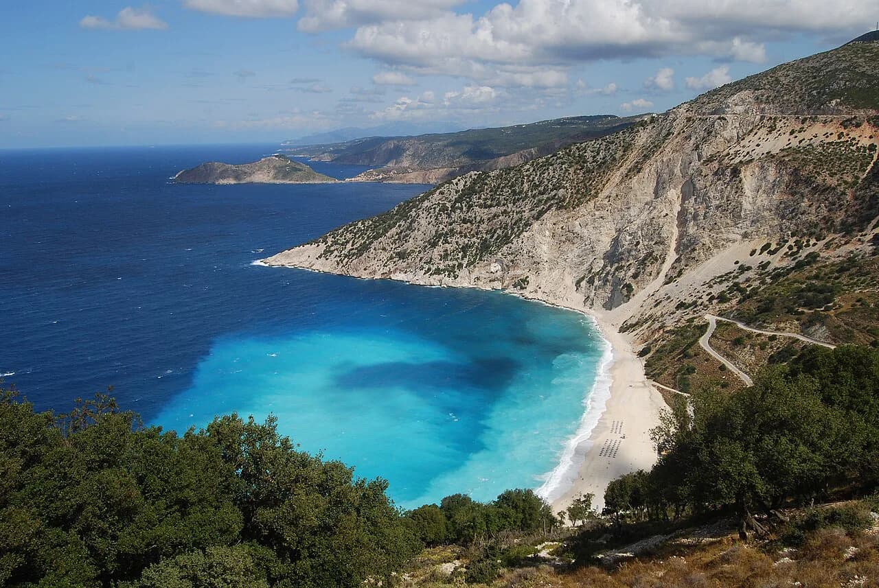 Myrtos Beach, Kefalonia: Access, Pebbles and Best Time to Go