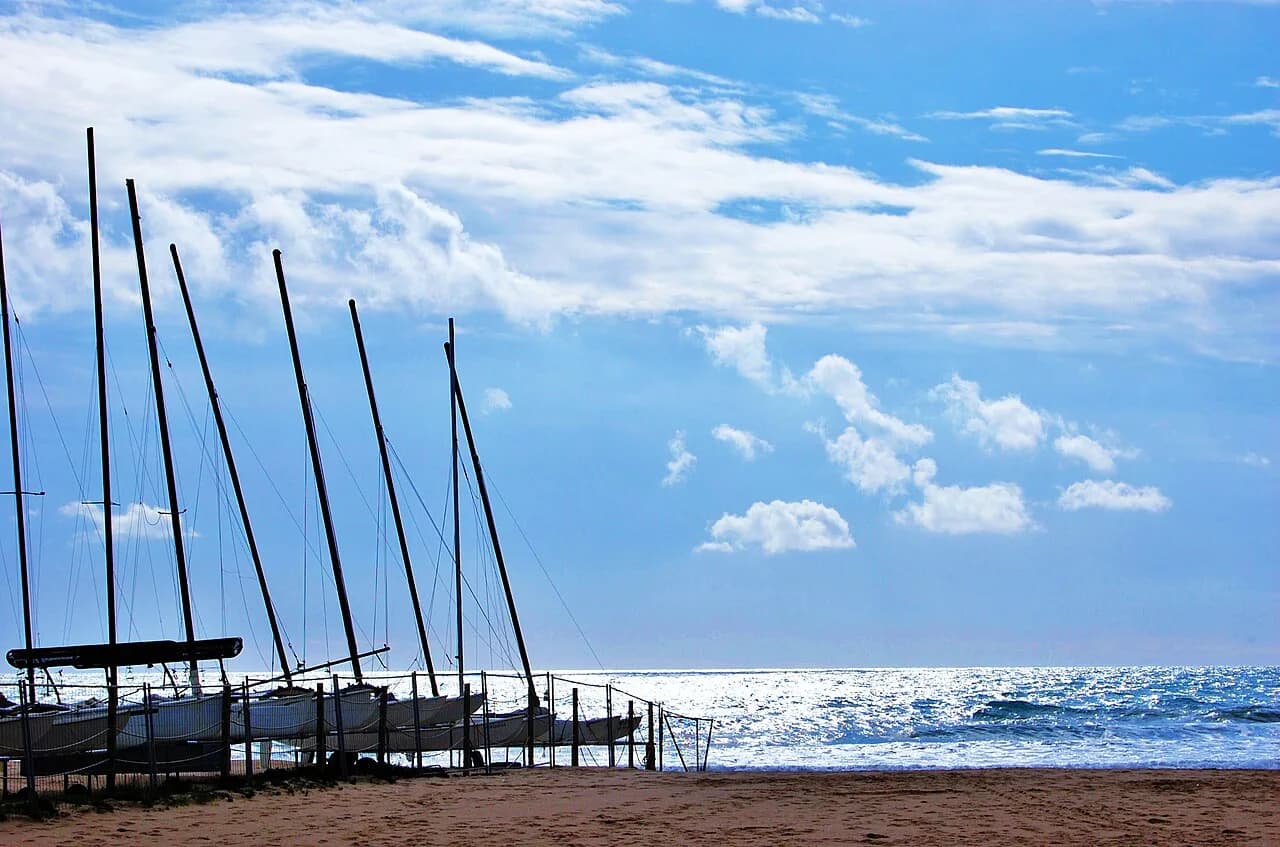 Platja de la Fragata, Sitges: Sitges Town Beach Guide