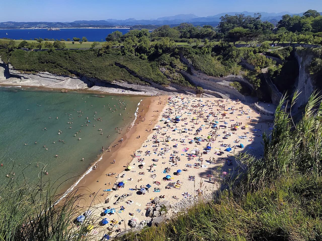 Playa de Mataleñas, Santander: A Beach Guide for Travellers