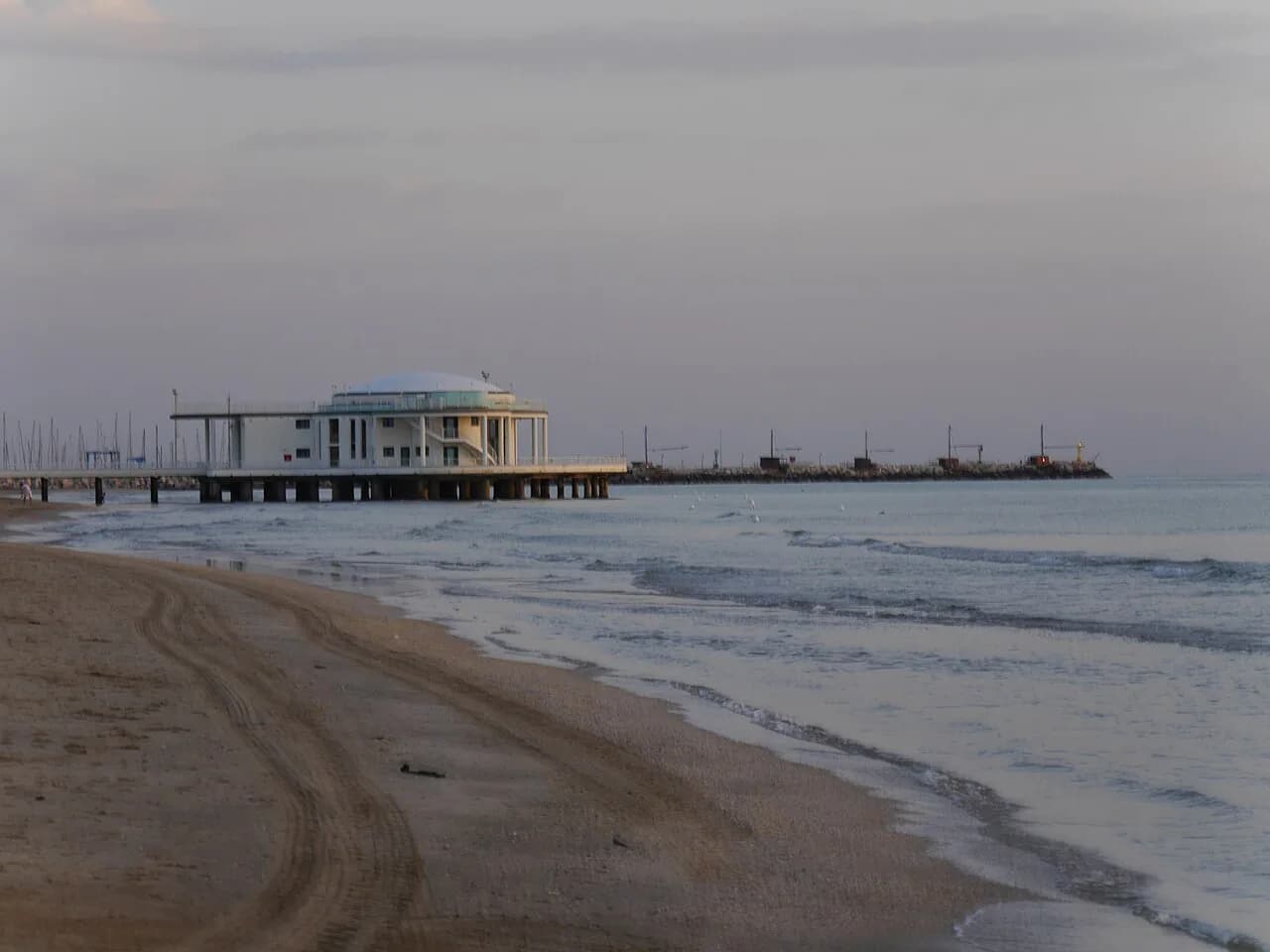 Senigallia Beach Guide: The Velvet Beach of the Marche