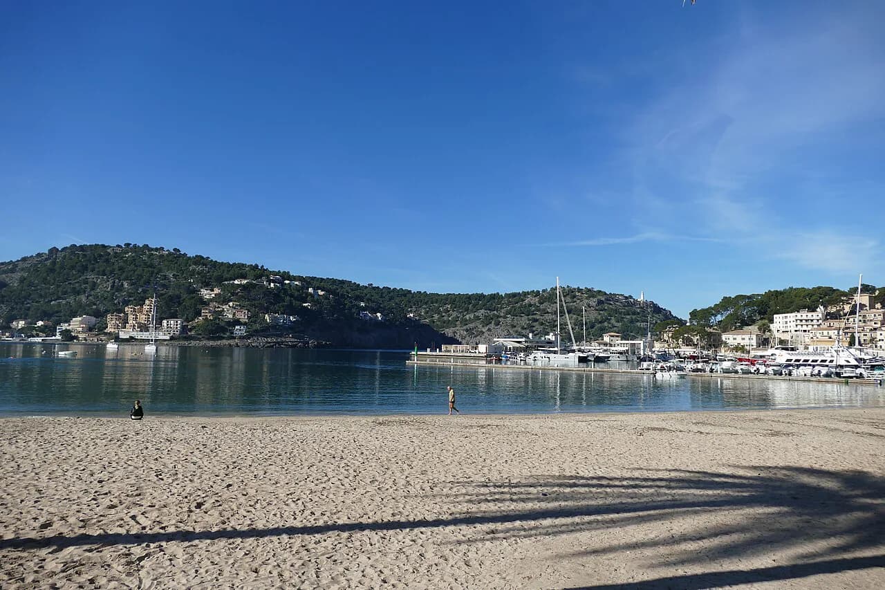 Sóller Beaches: Port de Sóller, Platja des Través and the North Coast