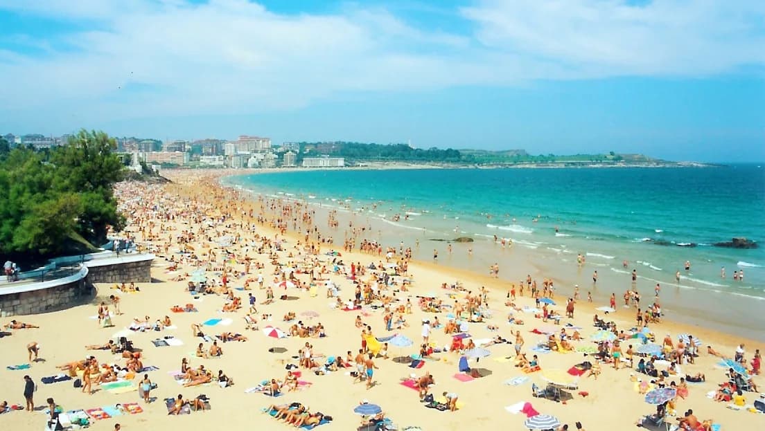 El Sardinero Beach, Santander: A Beach Day Guide