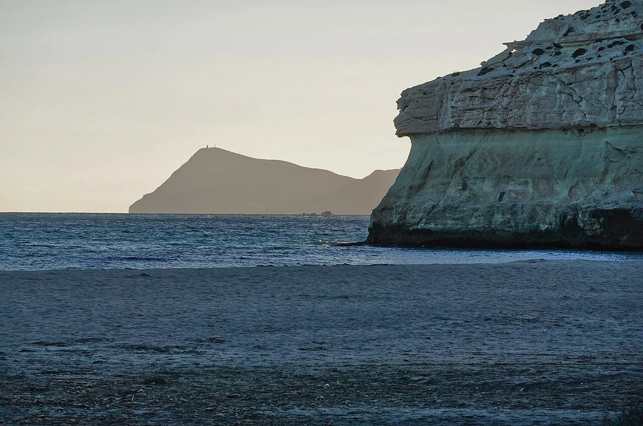 Atardecer en la Playa de Agua Amarga, Almería
