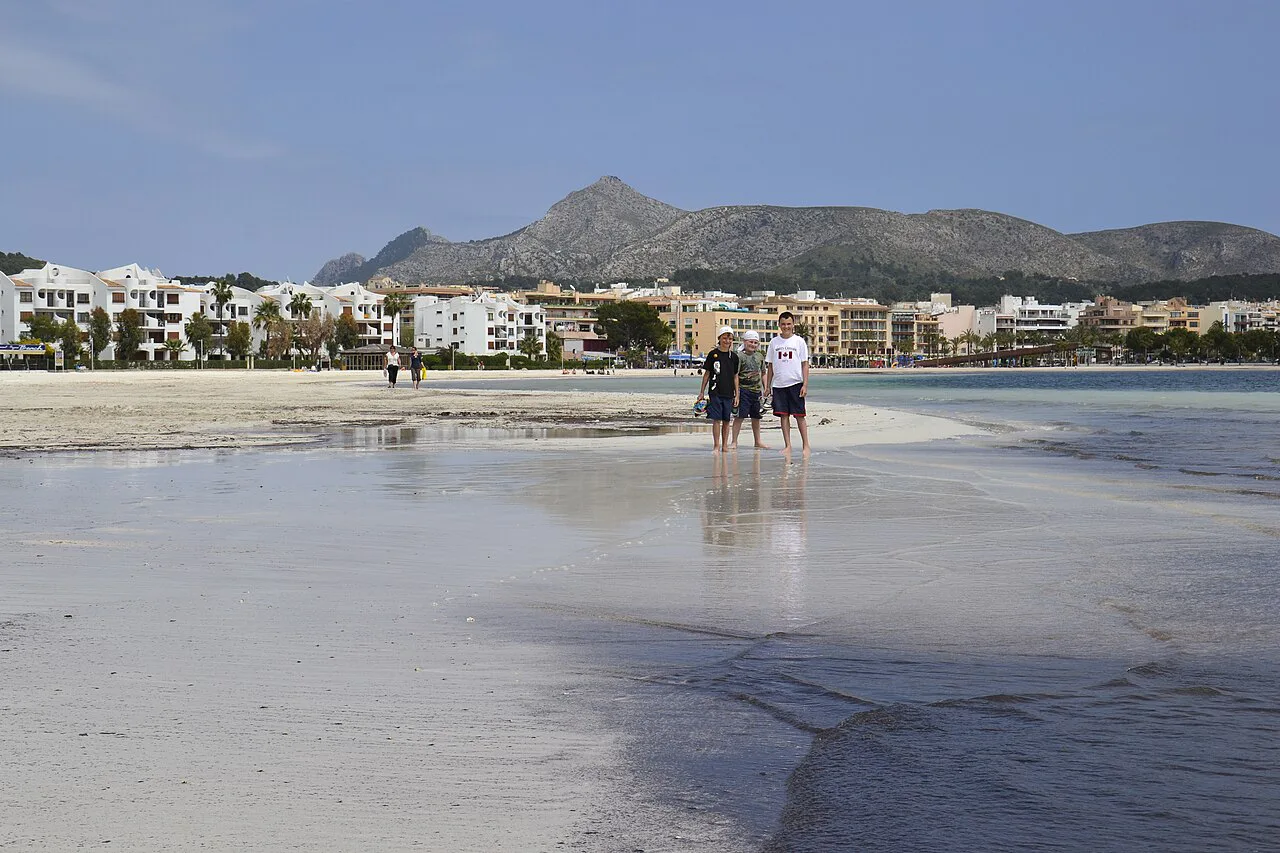 Alcudia beach - panoramio