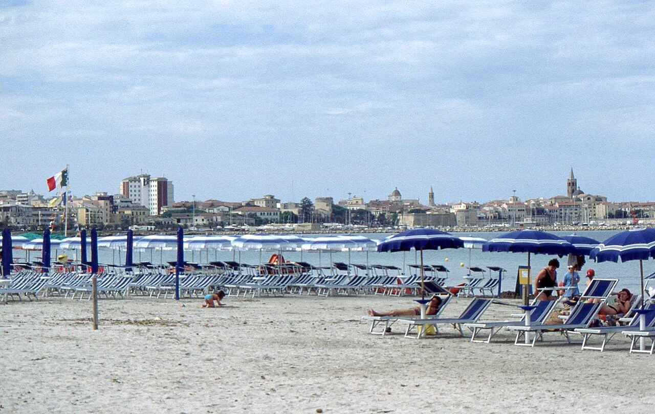 Alghero beach early in the day