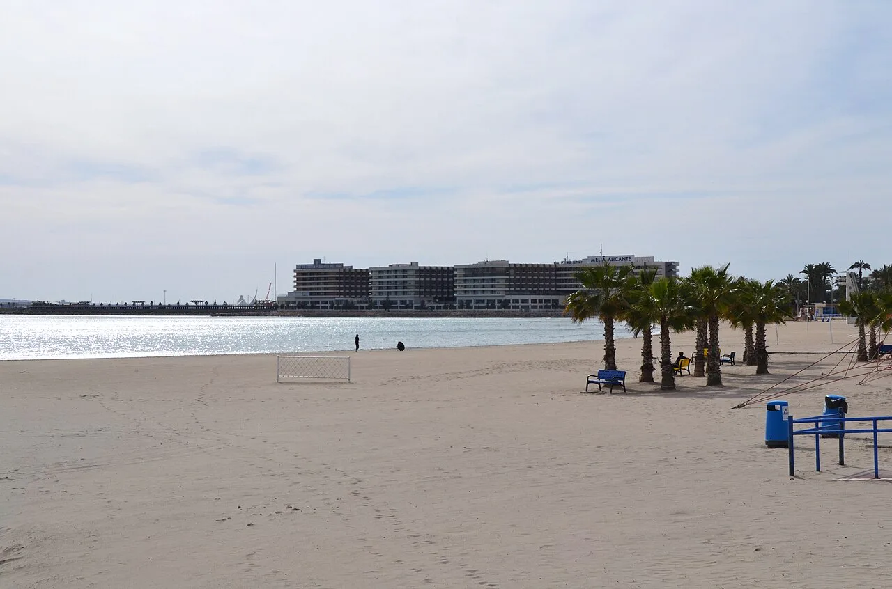 Platja del Postiguet, febrer, Alicante