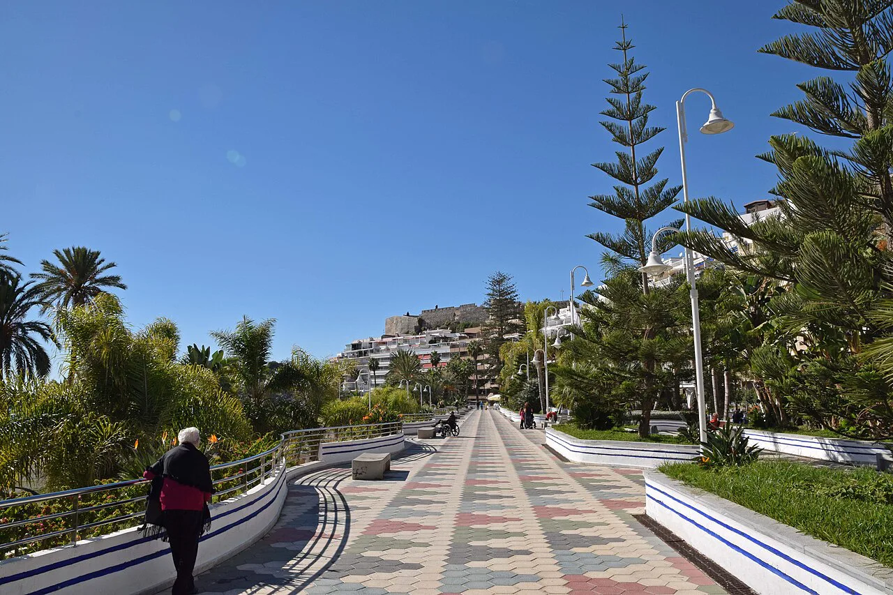 Beach promenade Almunecar, Nerja