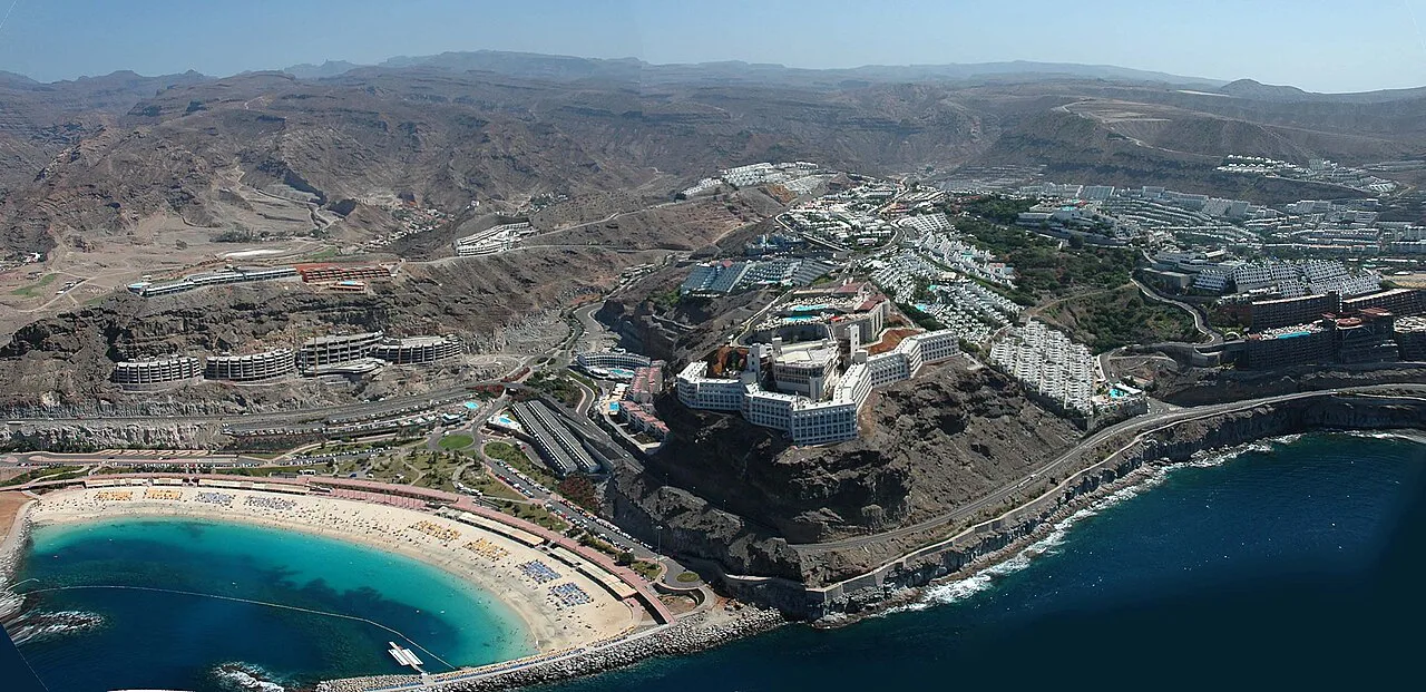 Aerial Amadores A, Gran Canaria