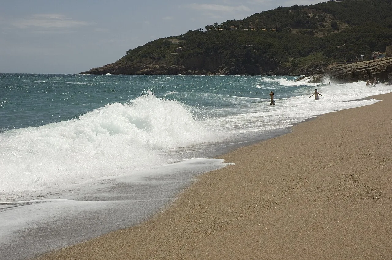 Platja de Pals richting Begur - panoramio, Girona