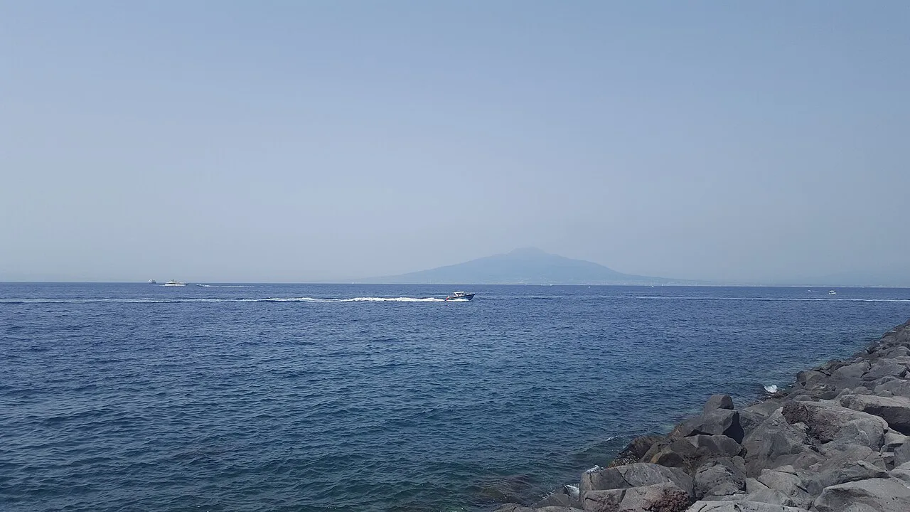 Daytime image of the bay of Sorrento