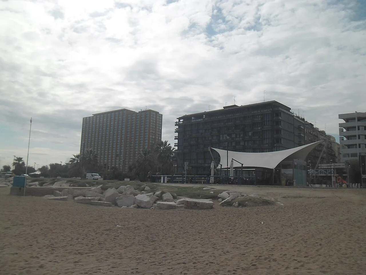 U Bariju plaža, Bari