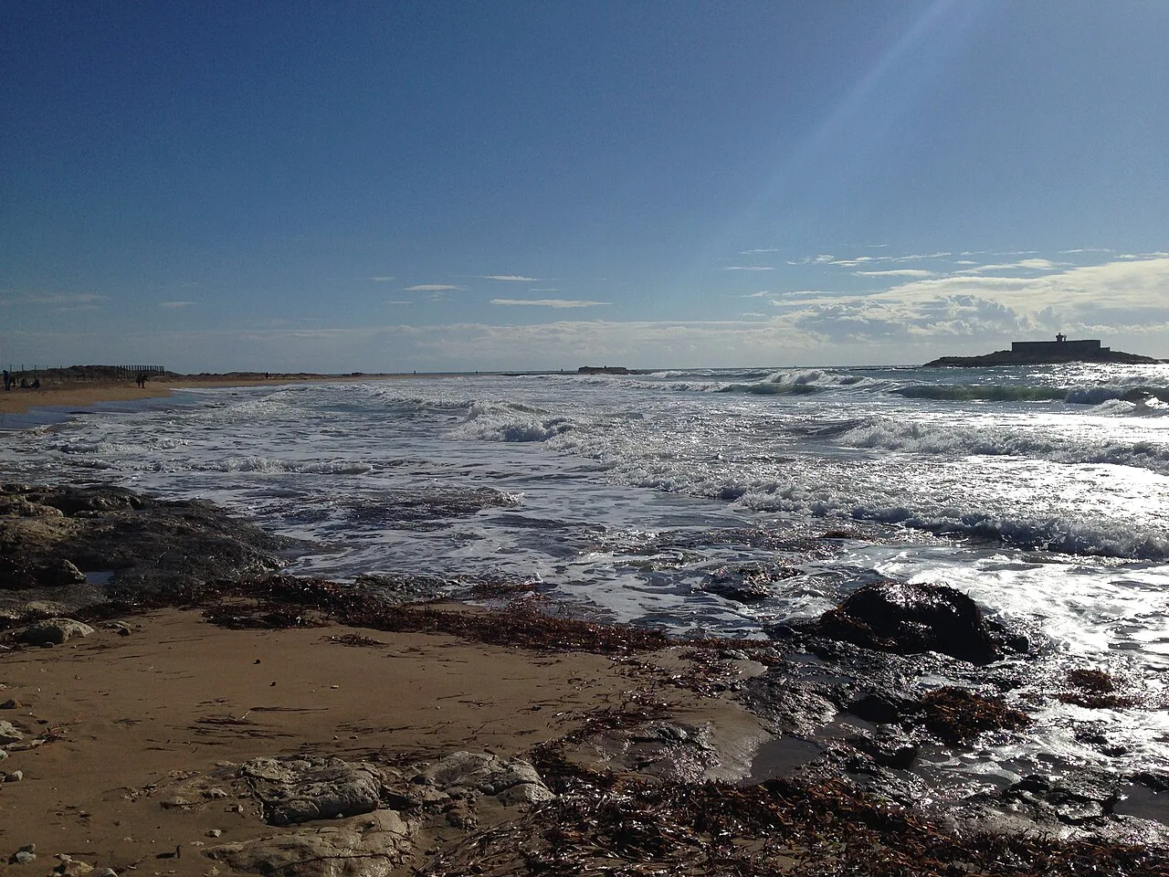 Isola delle correnti dalla spiaggia, Noto