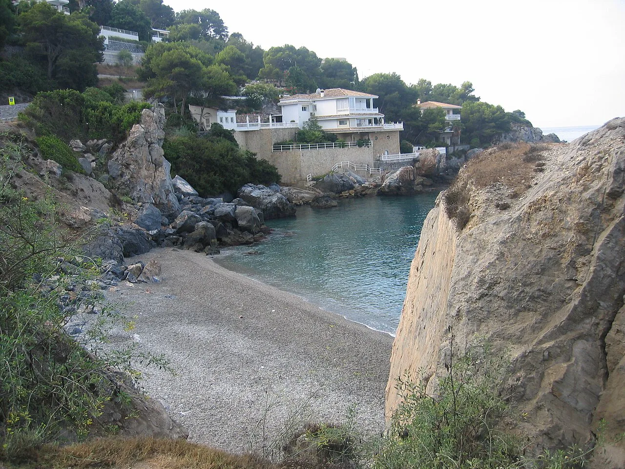 Cala junto a la playa de La Herradura - panoramio, Nerja