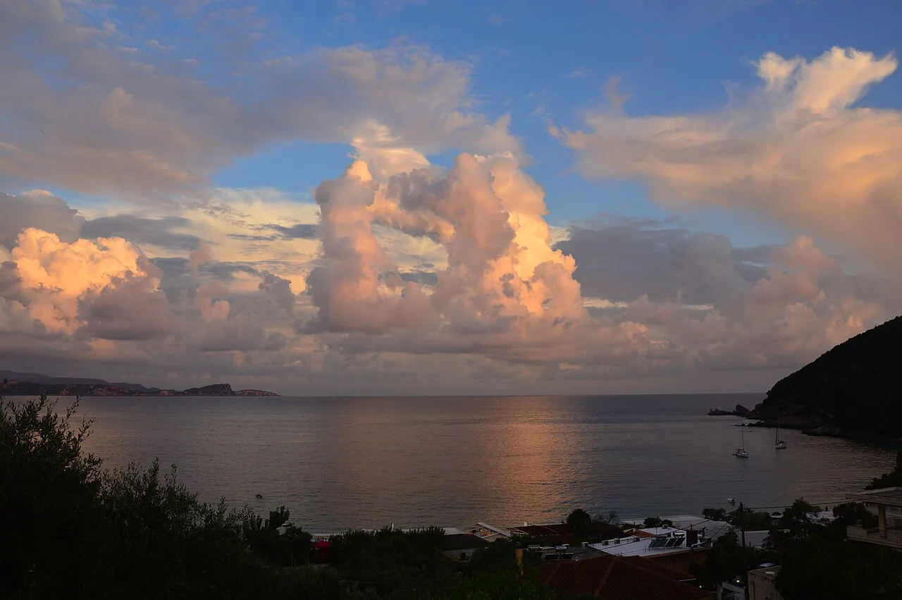 Lychnos - clouds, Parga