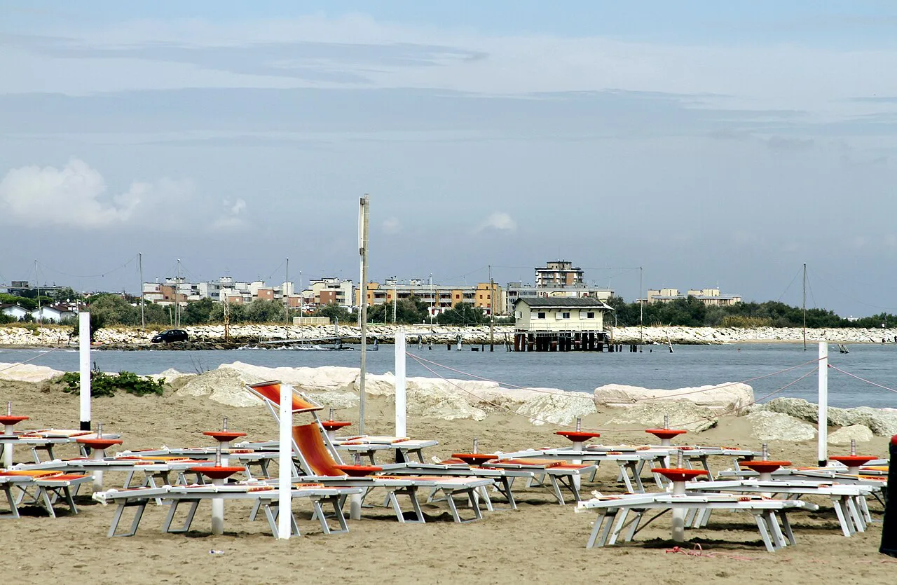 Lido di Dante looking towards Lido di Adriano - Ravenna