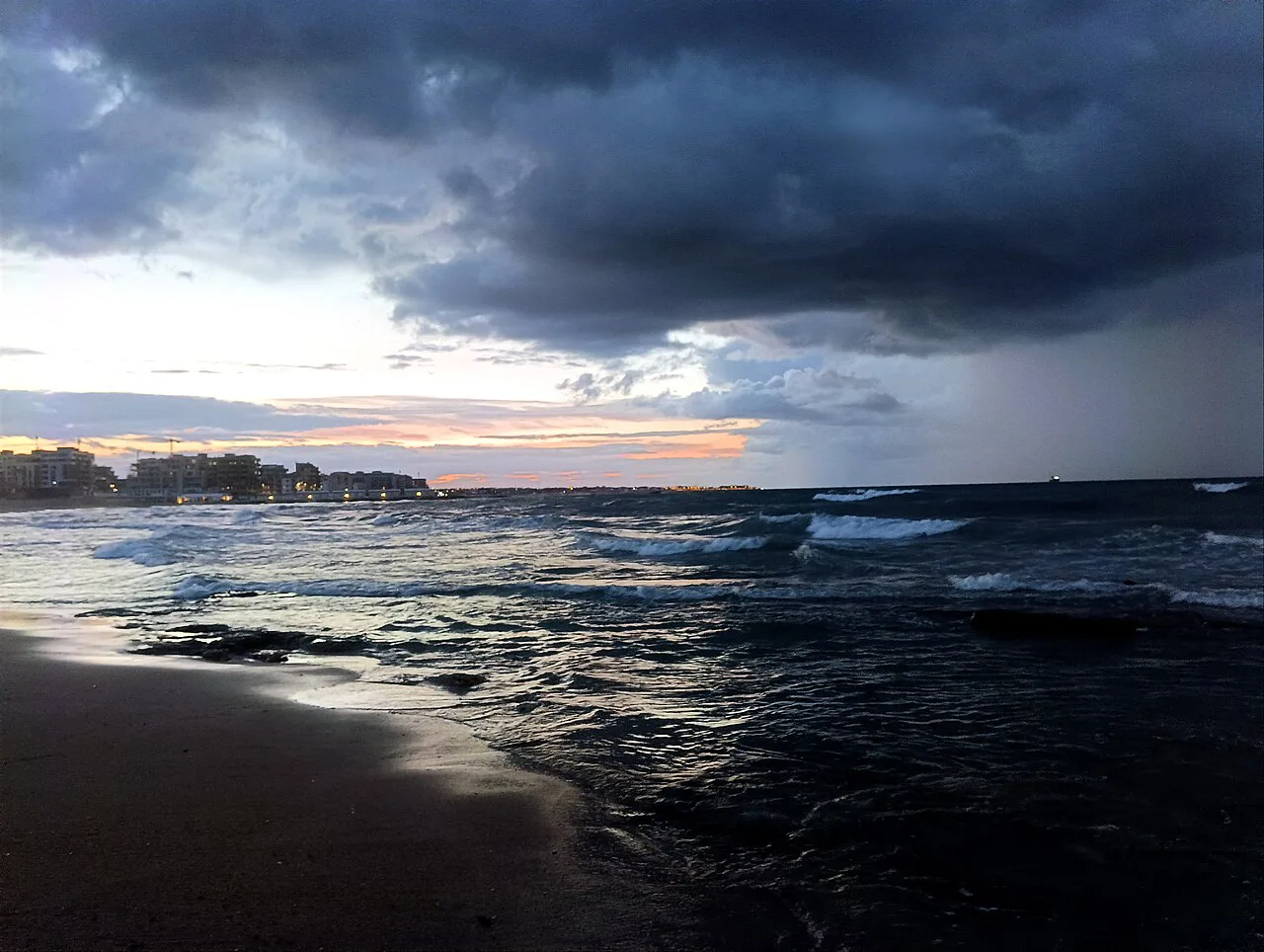 Bari - Lungomare Nazario Sauro - 22