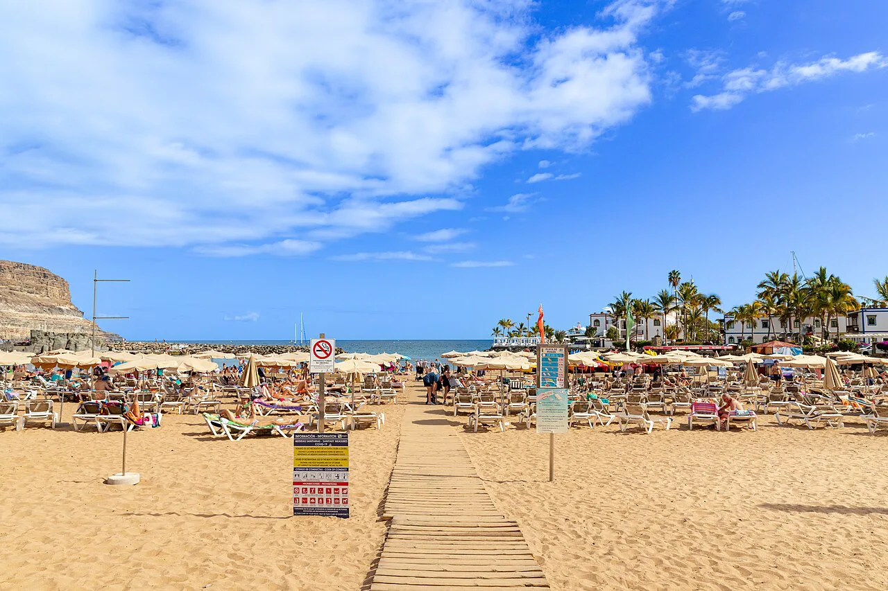 Walkway to the ocean at Playa de Mogán, Gran Canaria