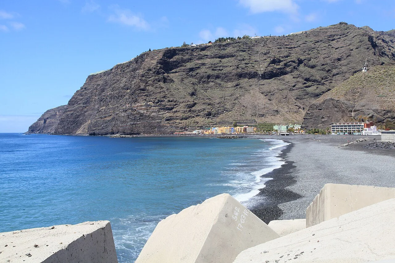 La Palma - Tazacorte - El Puerto + Playa de El Puerto + Playa de Los Tarajales 06 ies