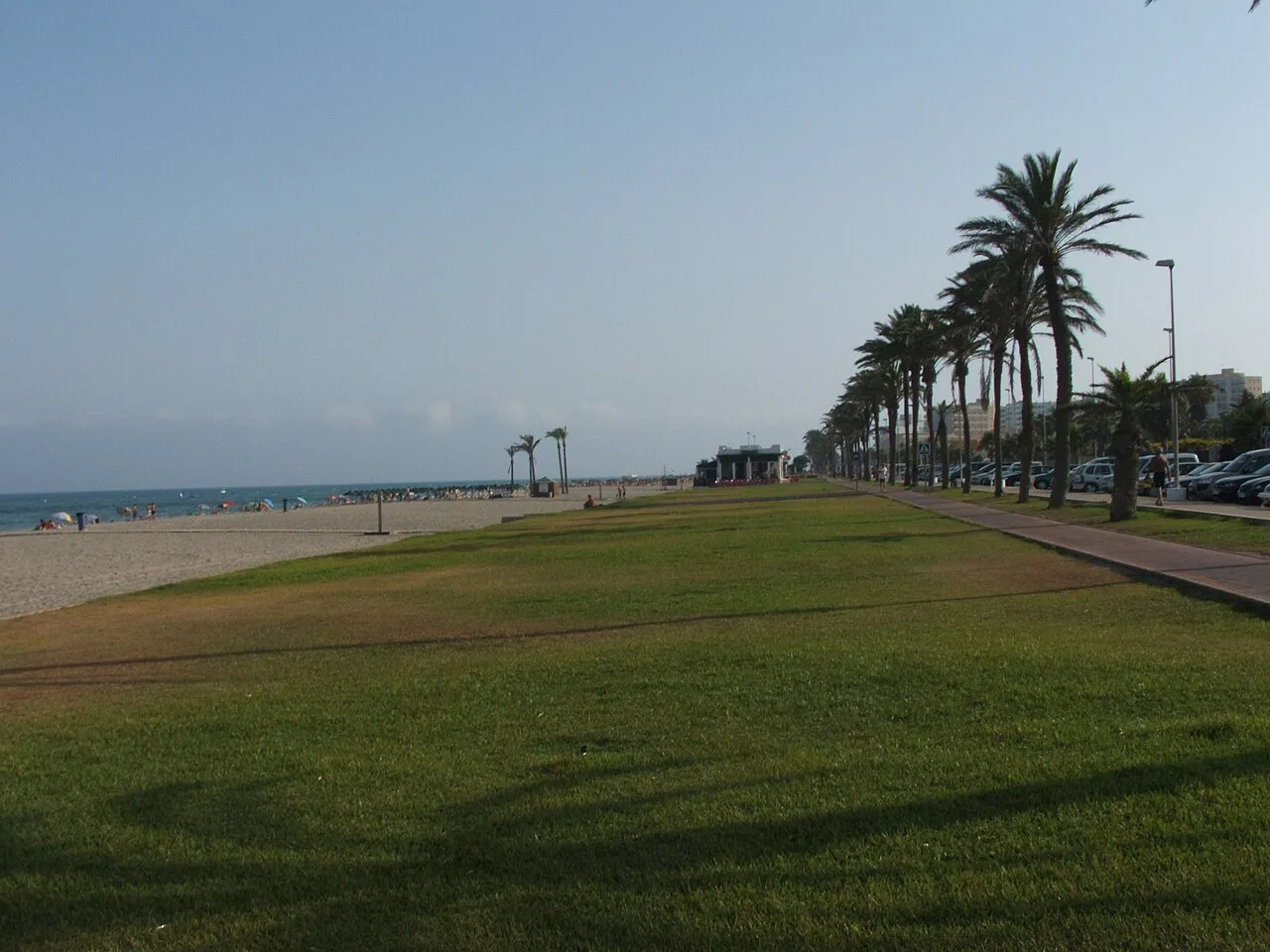 CéspedPlayaPaseo, Almería
