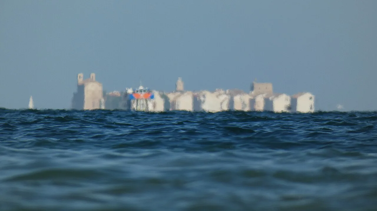 Tabarca desde Santa Pola (tumbado), Alicante