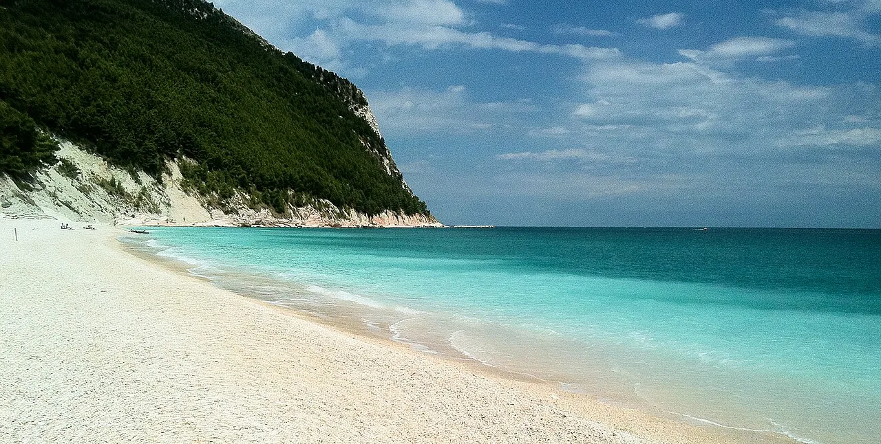 Sirolo-spiaggia, Ancona