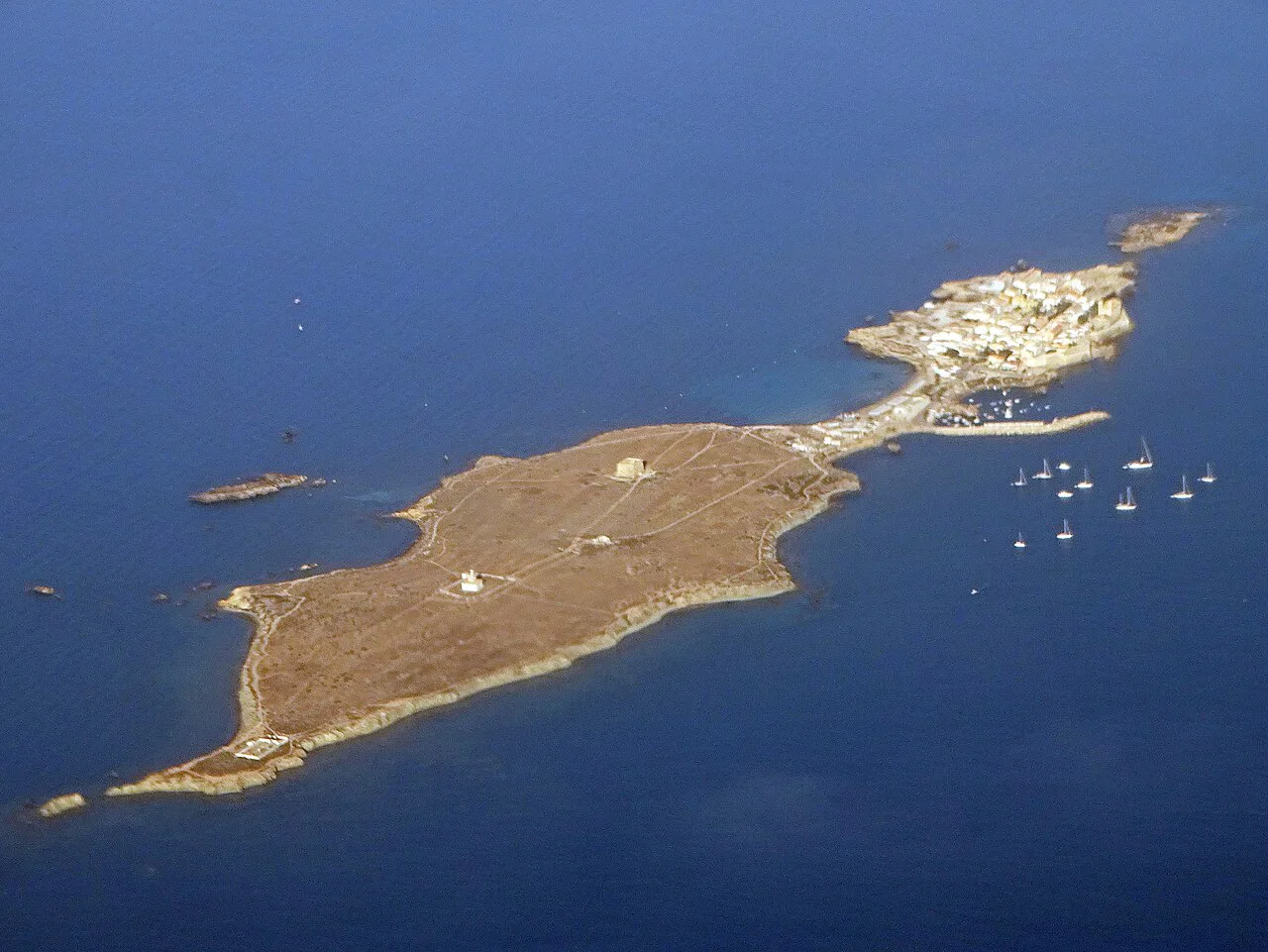 Tabarca Island-Alicante (Spain) - (cropped)